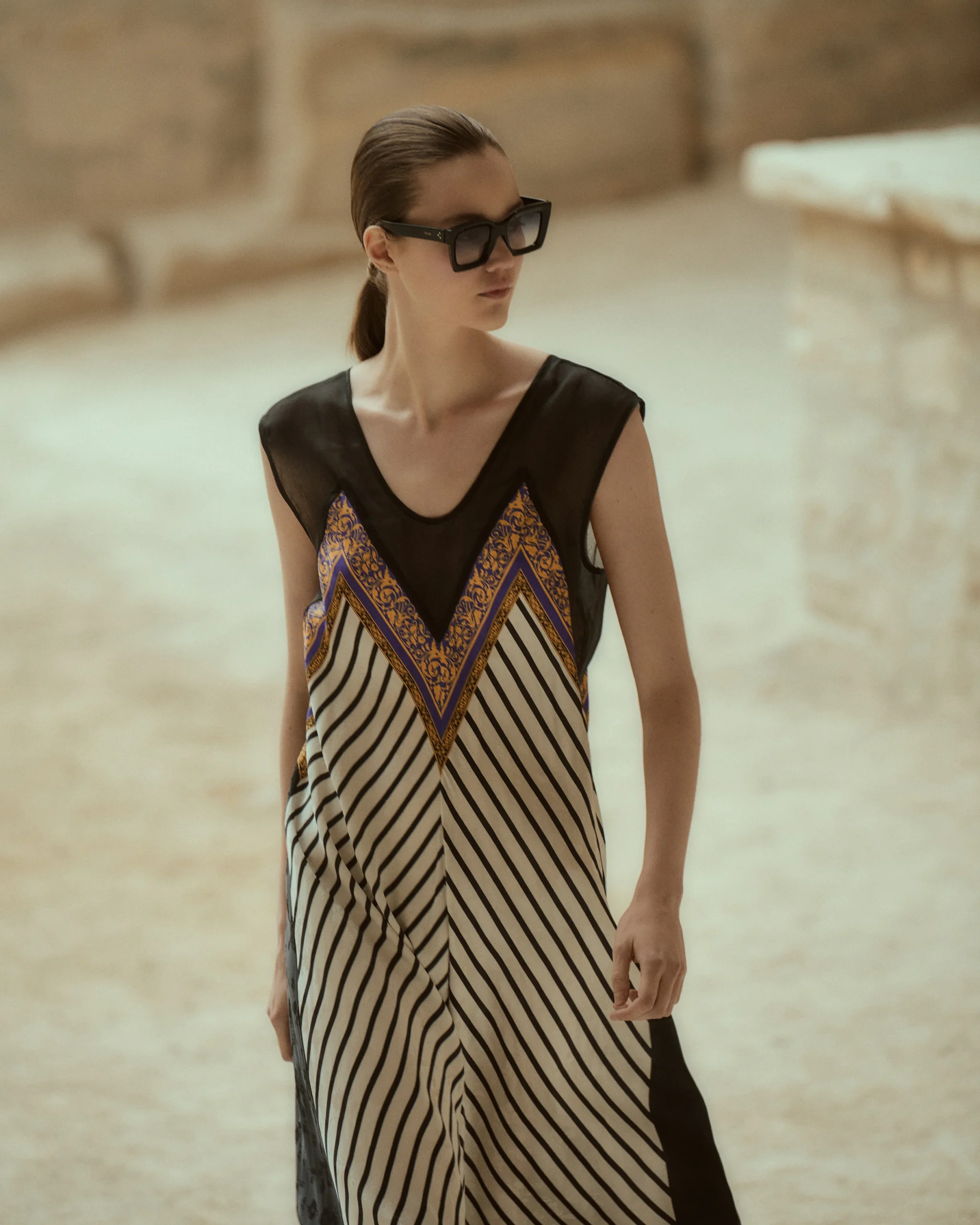 Robe Capri - Noir – Image 3