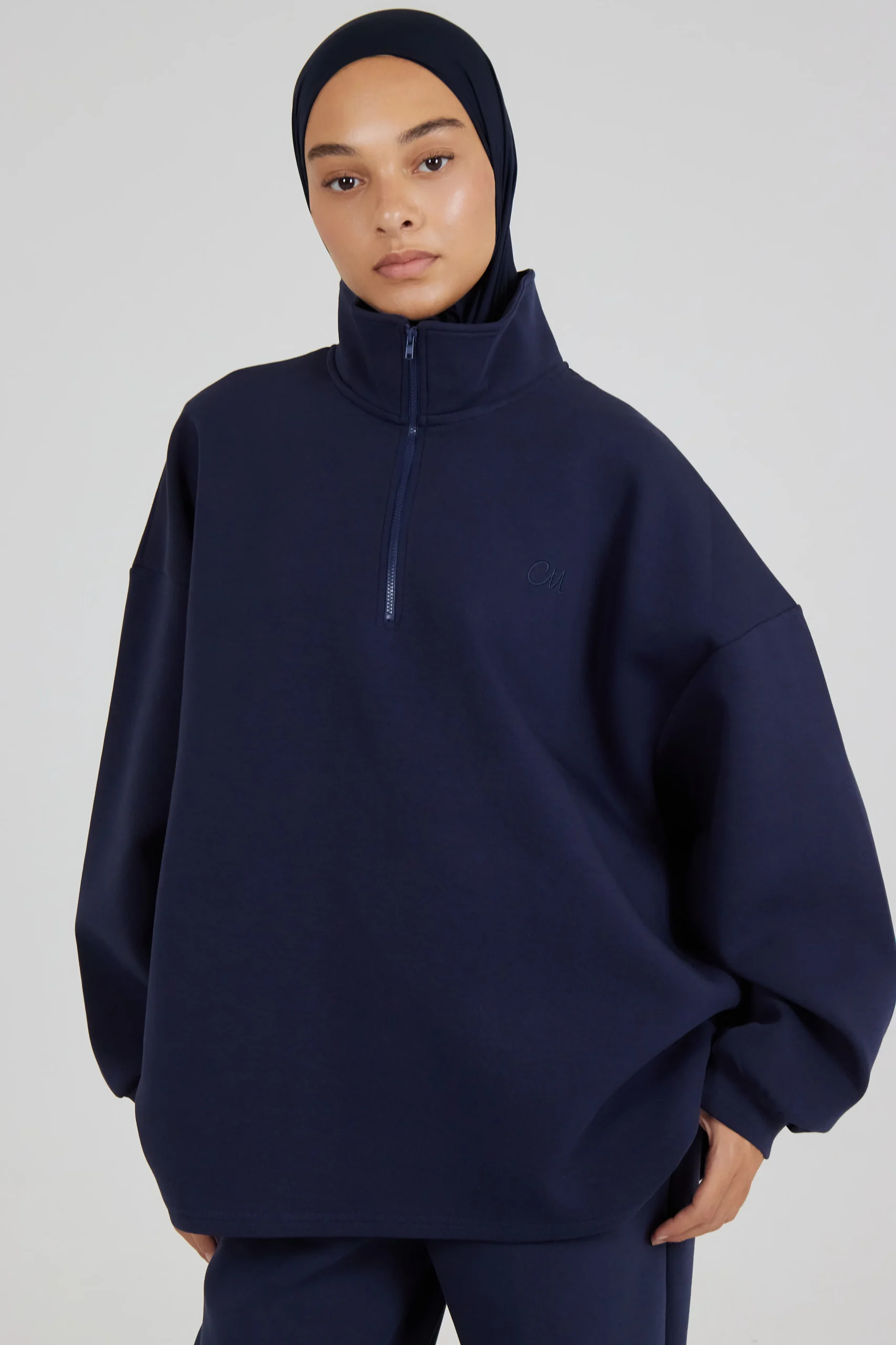 Le Sweat Zip Comfy Bleu nuit – Image 2