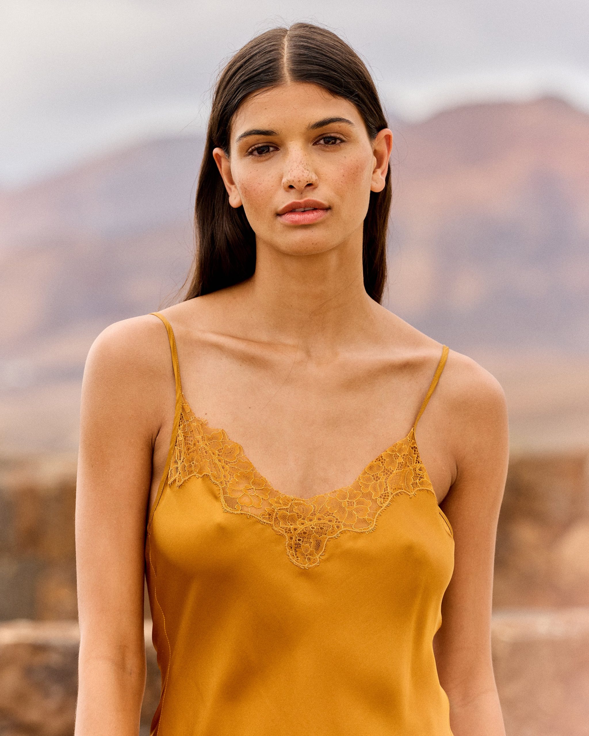Robe Bella - Ocre – Image 3